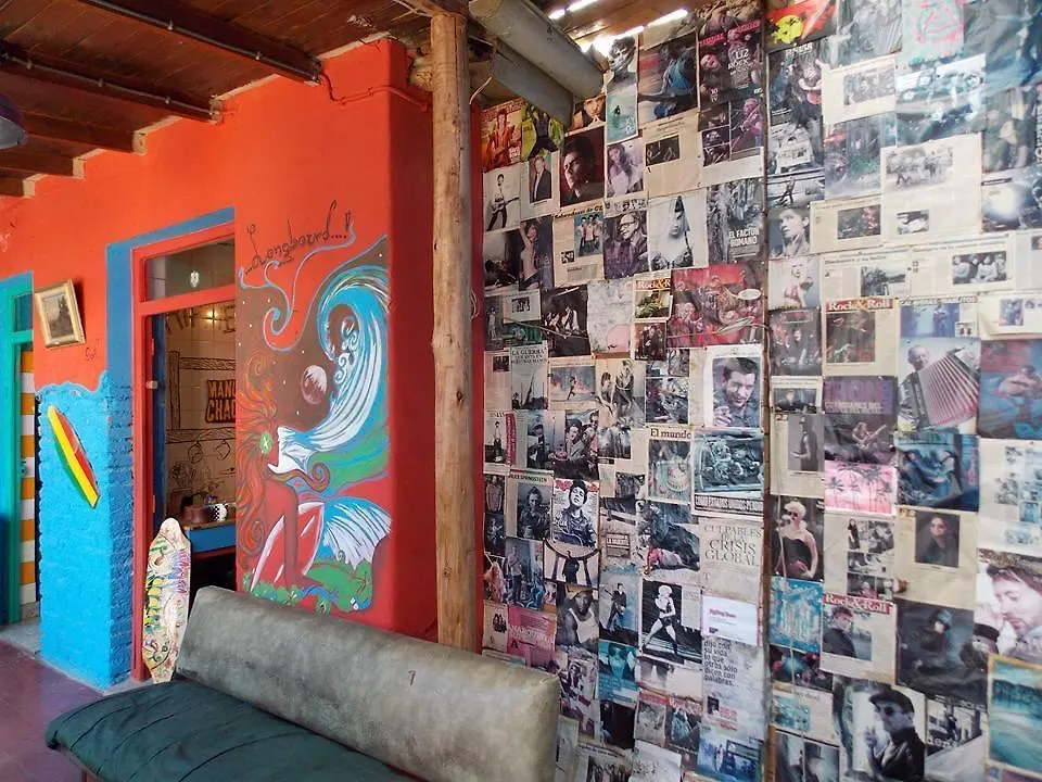 بيت شباب نزل ميندوزافي Longboard House الأرجنتين